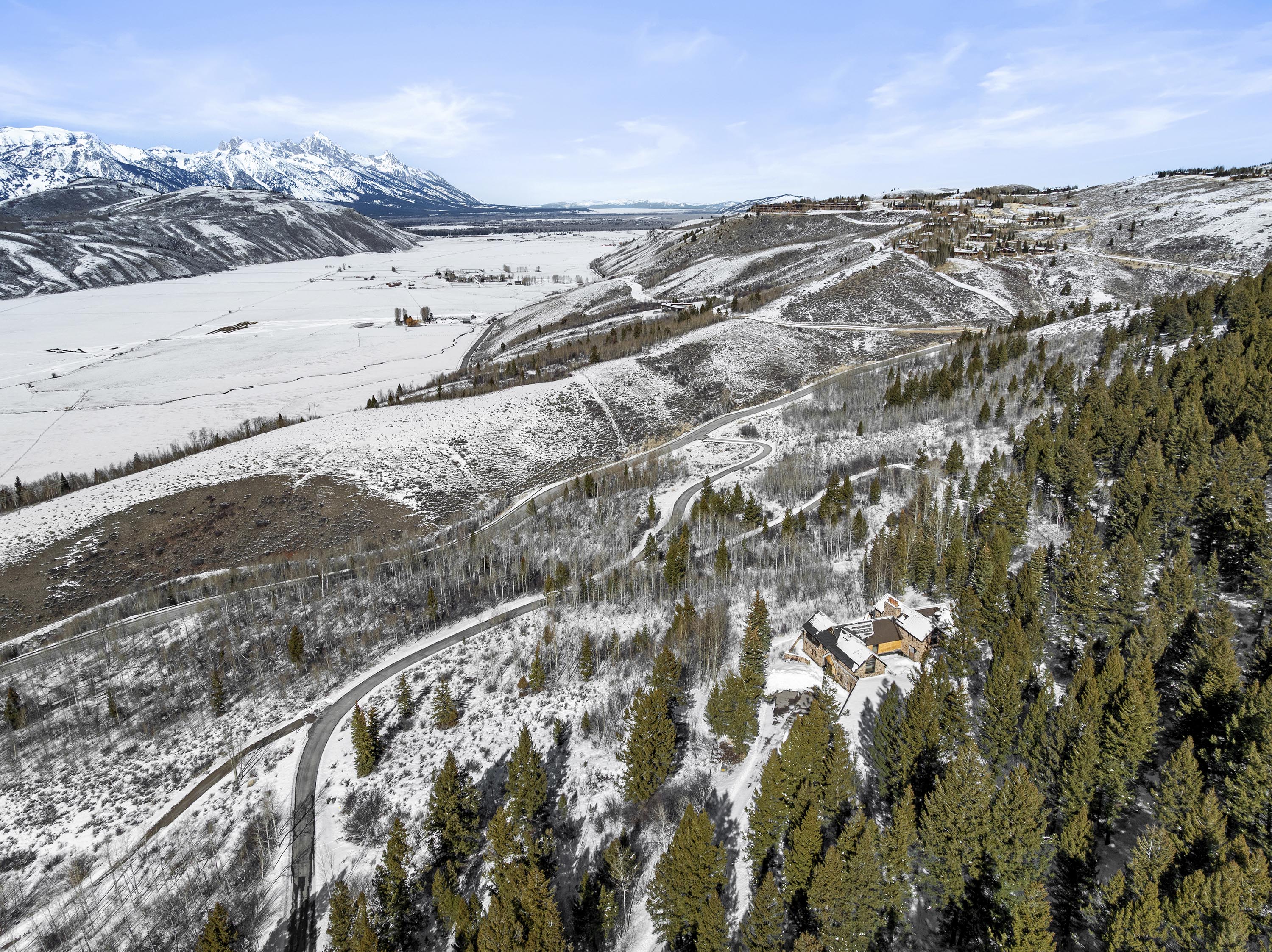 02_Pine_Siskin_Road_-_Luxury_Real_Estate_-_Concierge_Auctions