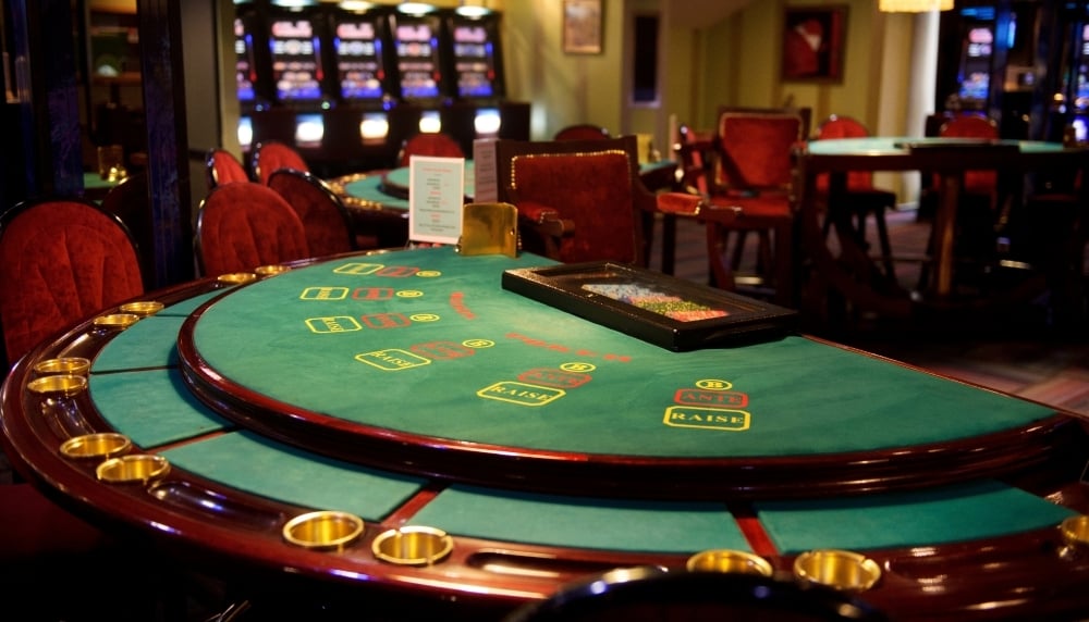 Casino Life in Bayswater