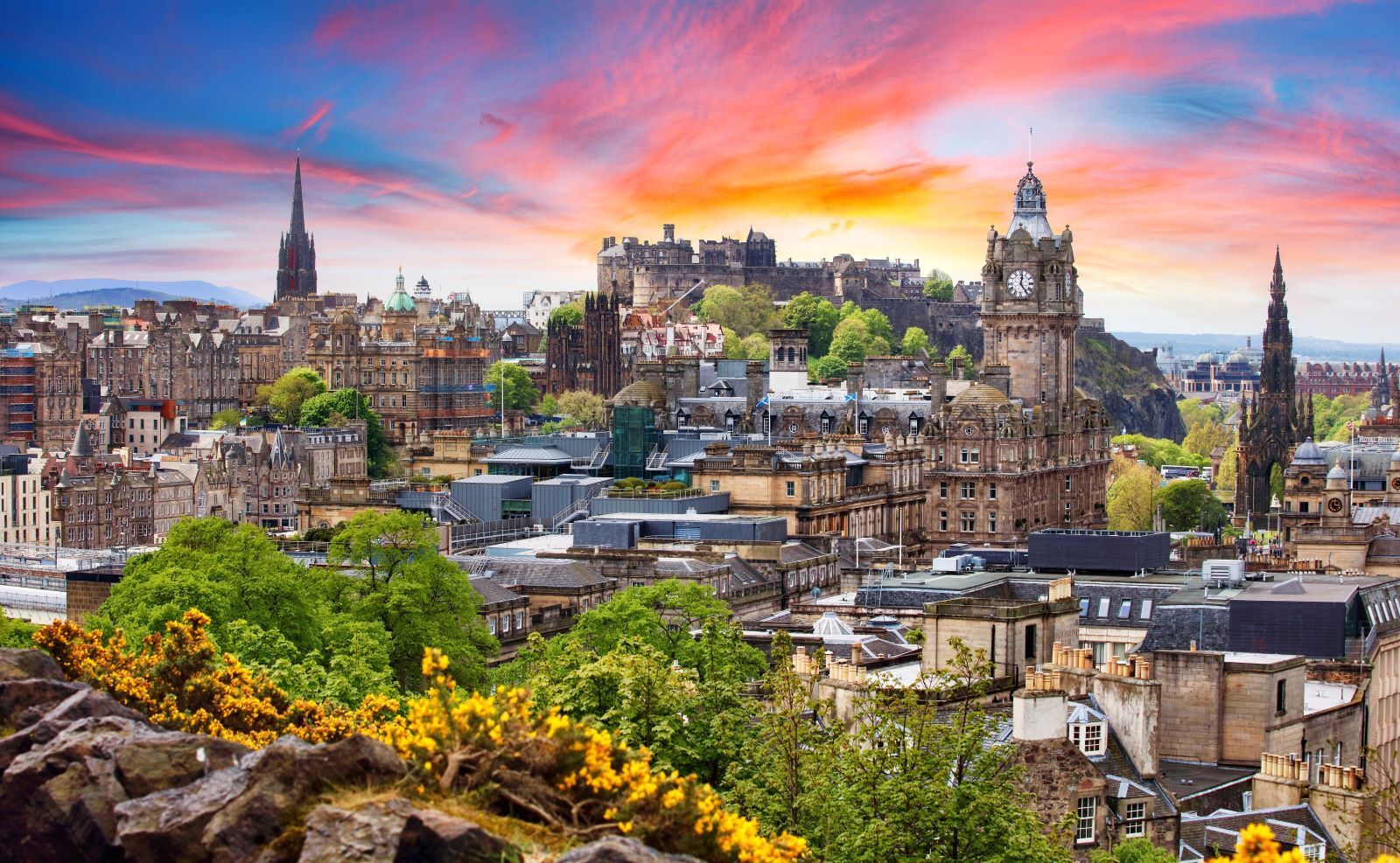 Best Time to Visit Edinburgh
