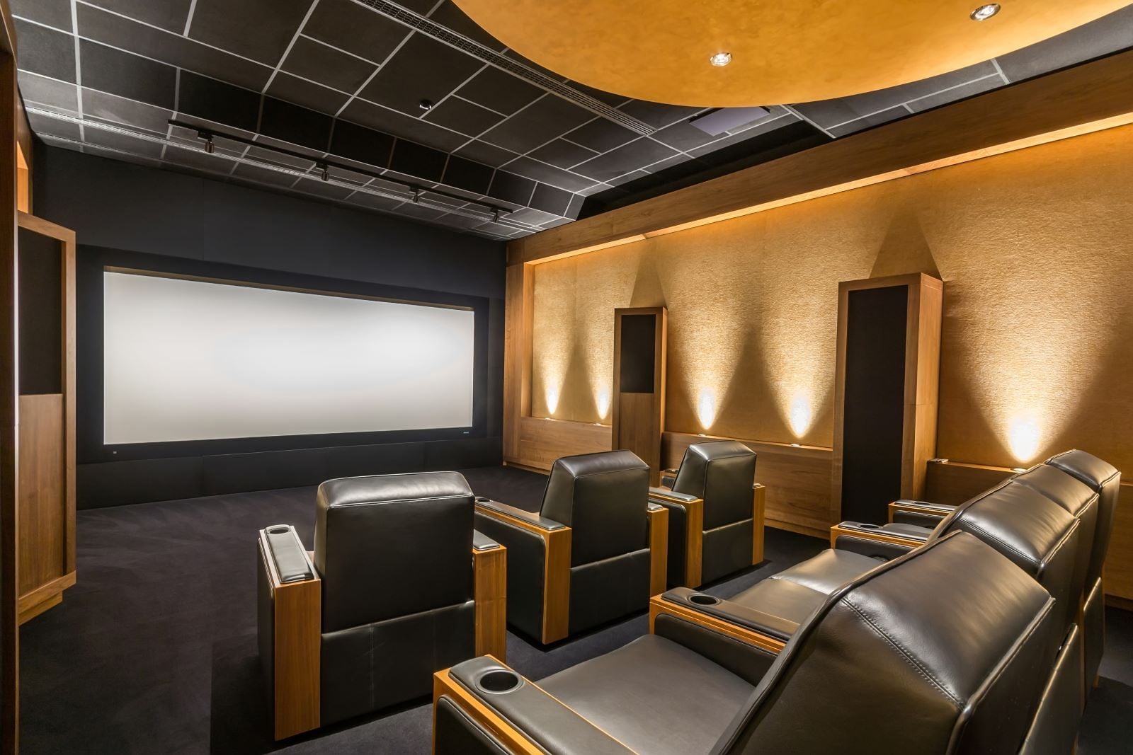 Luxury Cinemas in London
