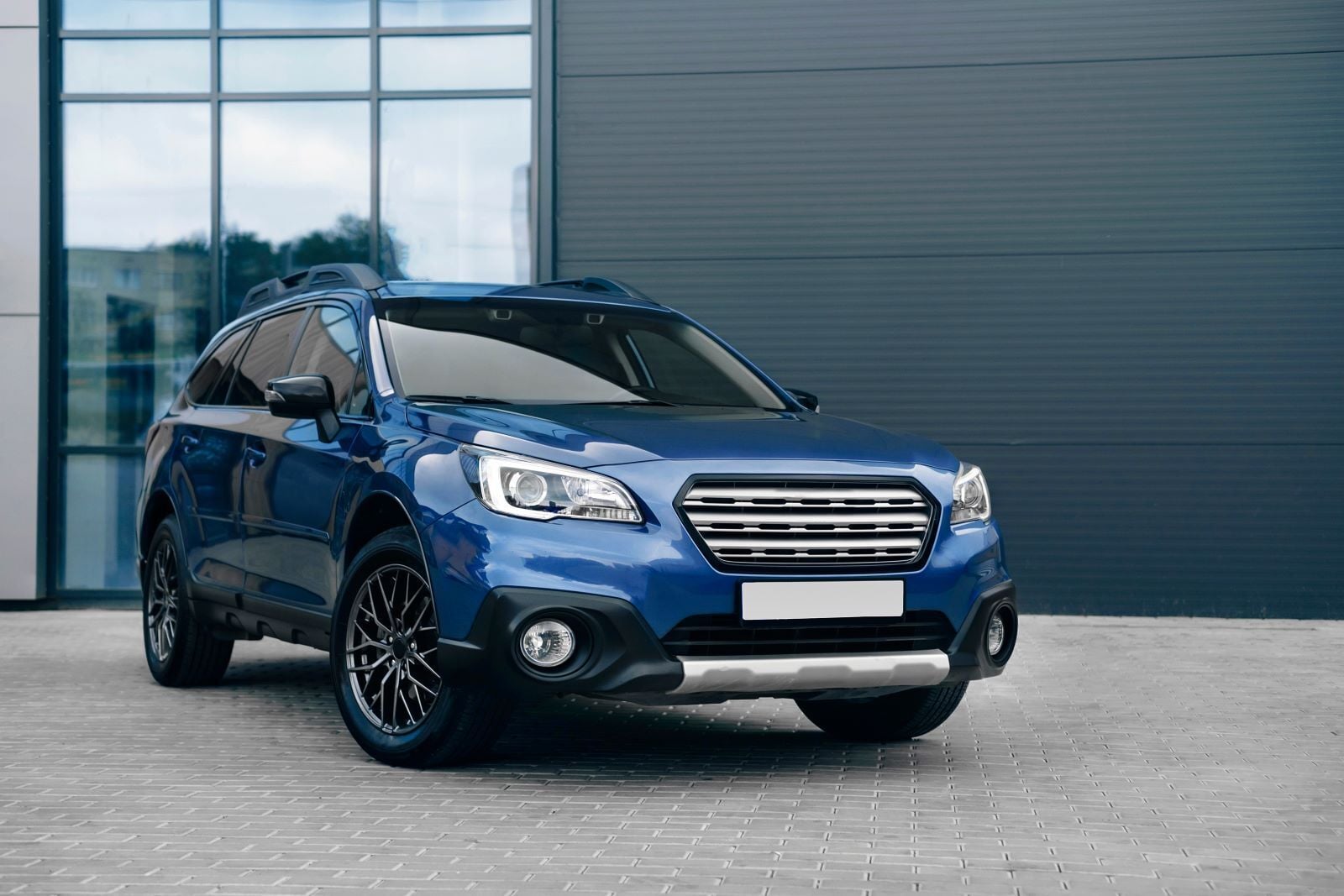 Luxury SUVs to Buy in 2025