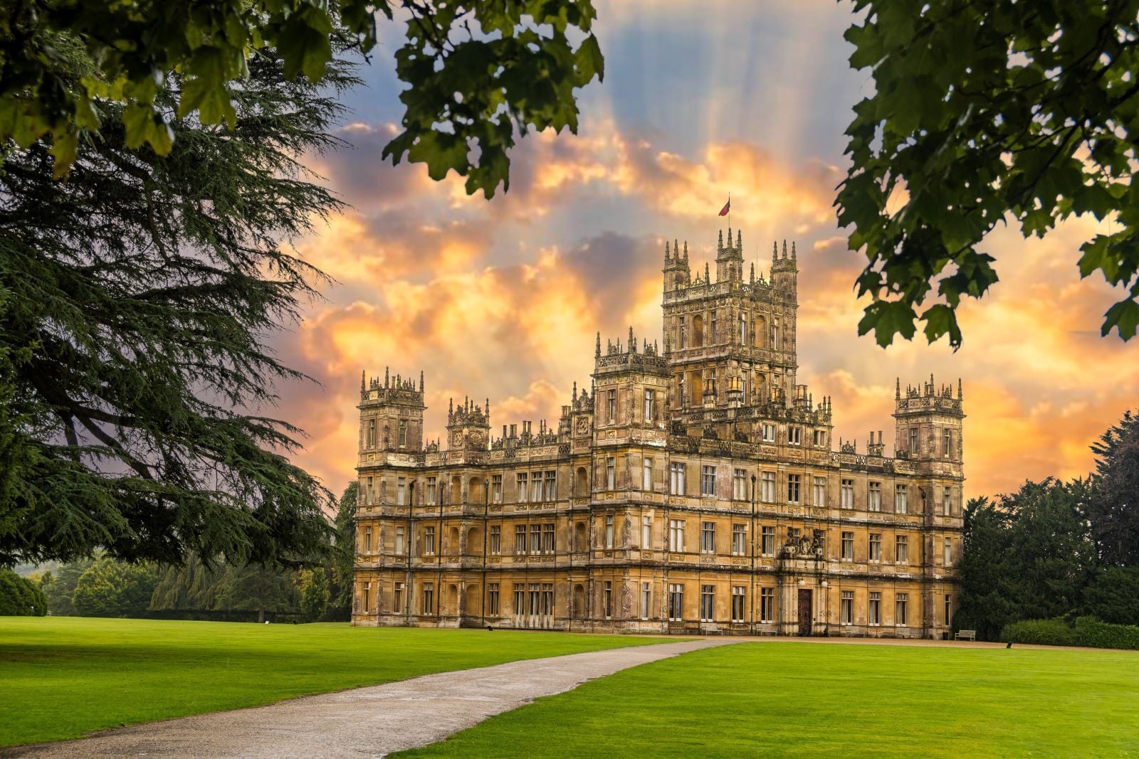 downtown abbey houses