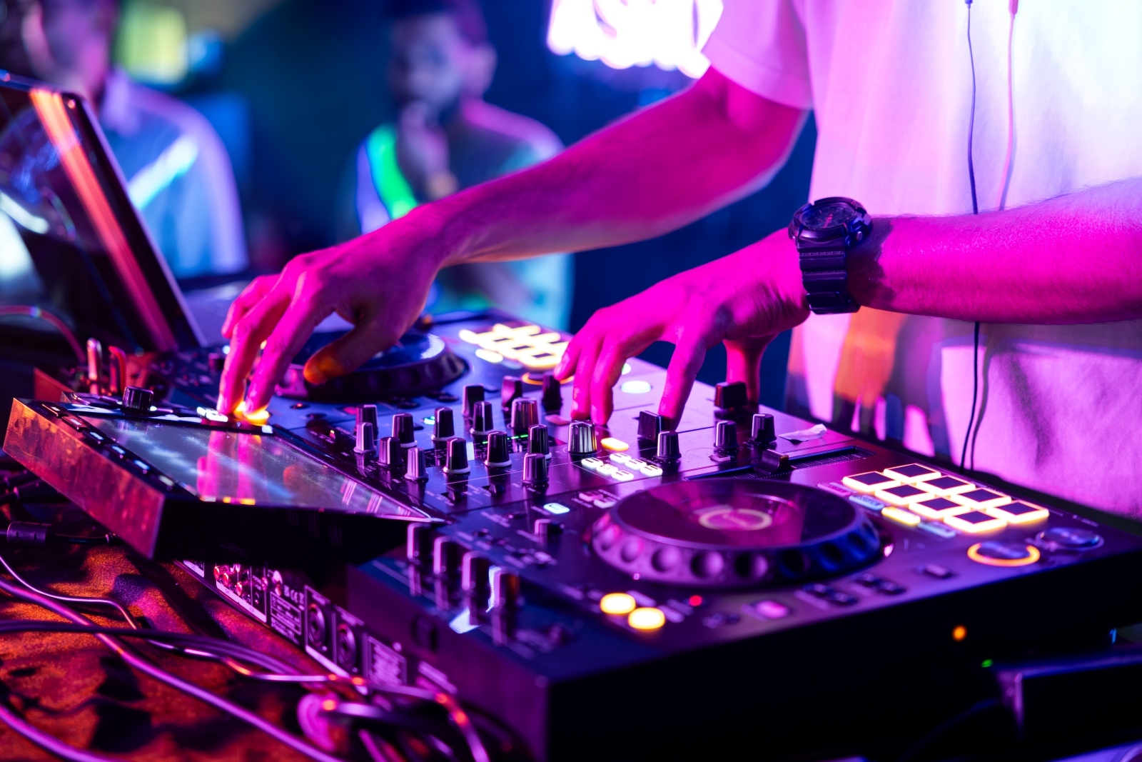 clubs in clapham